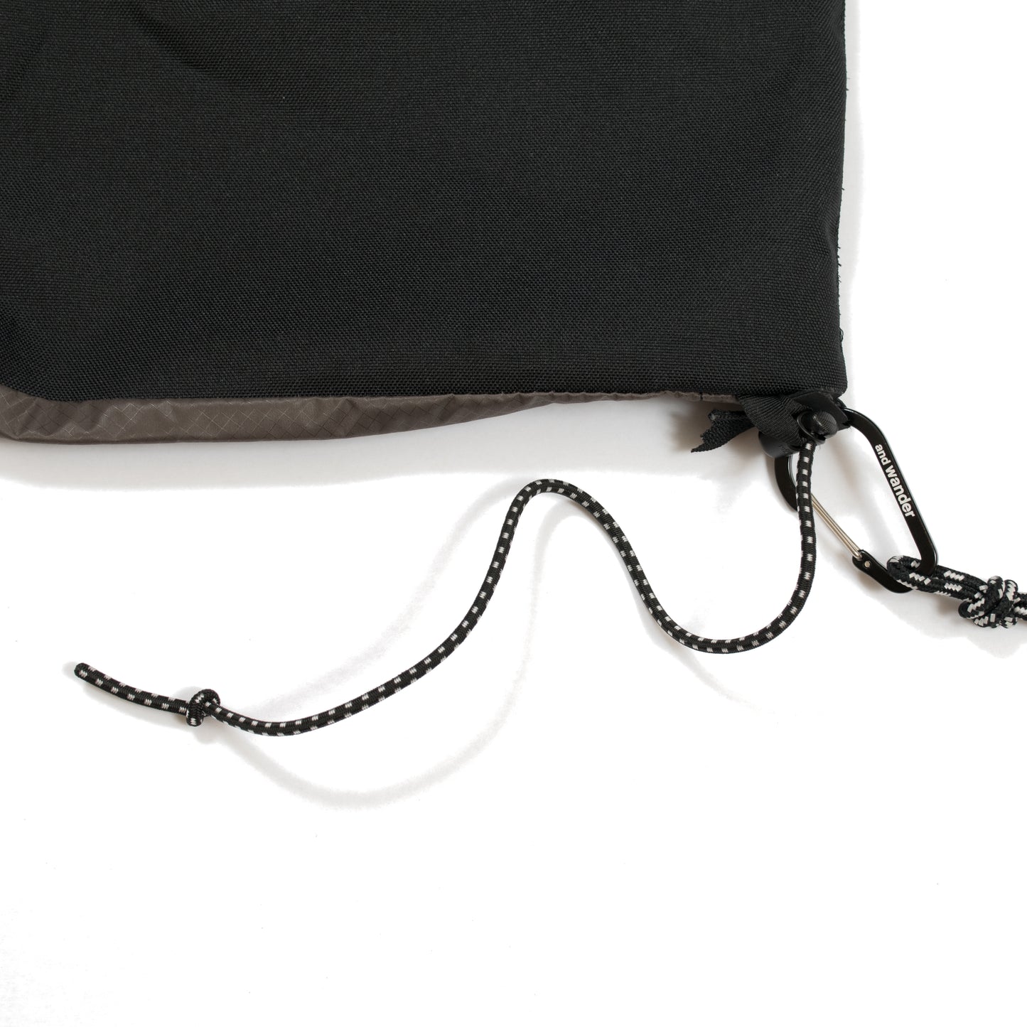 And Wander Sil Sacoche Bag