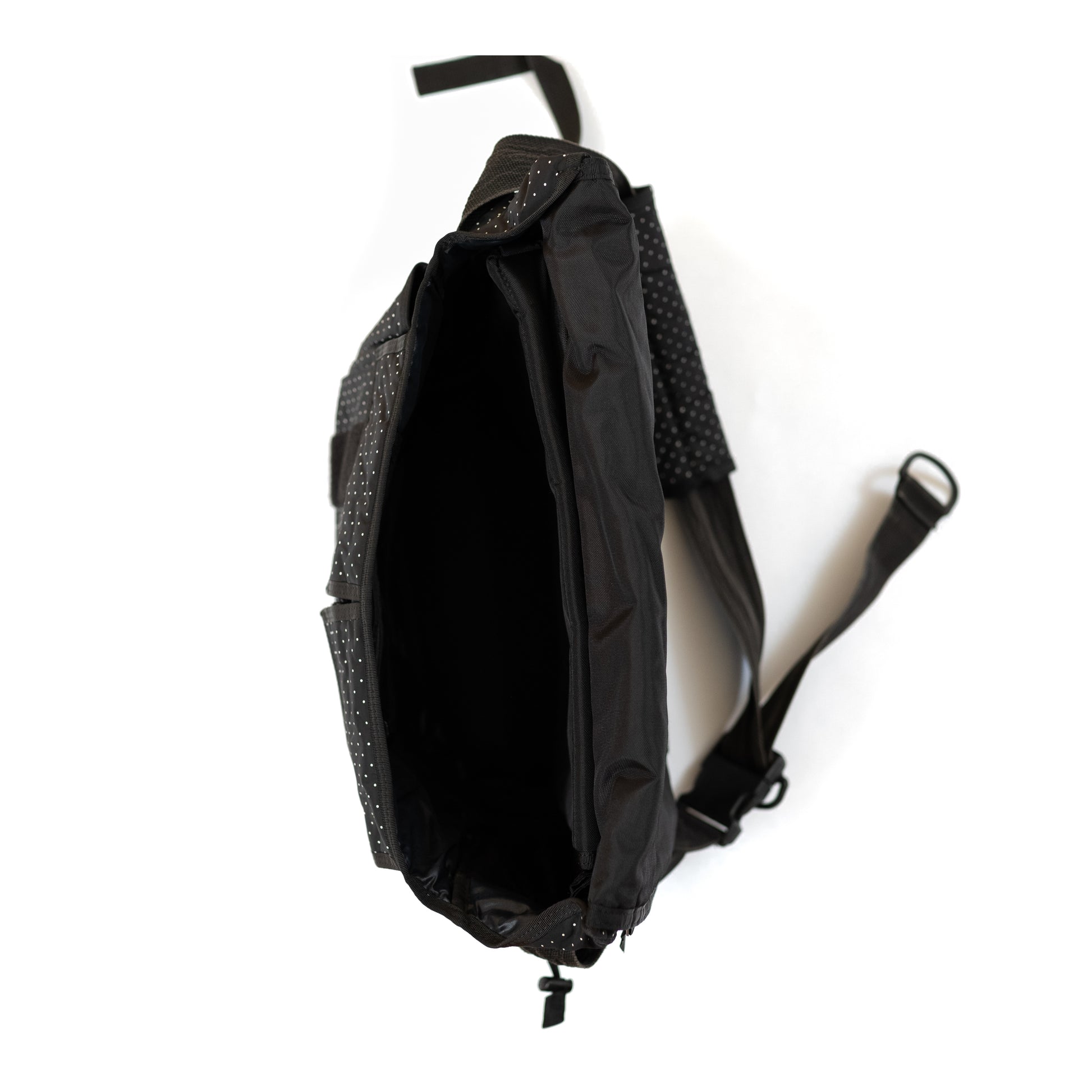 Head Porter Black Beauty x Bagjack Spotted Messenger Bag – Sigil