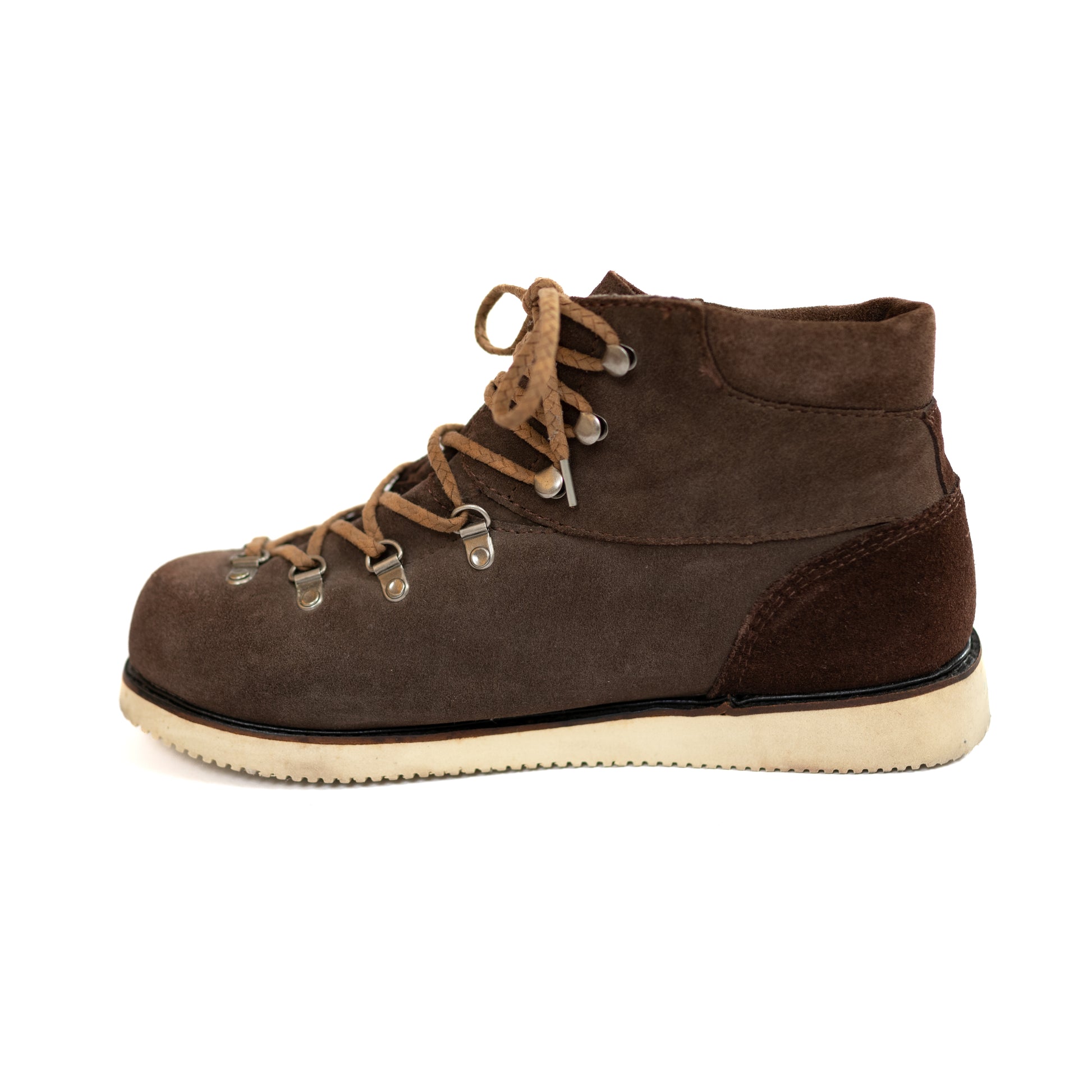 Second hand mountaineering clearance boots